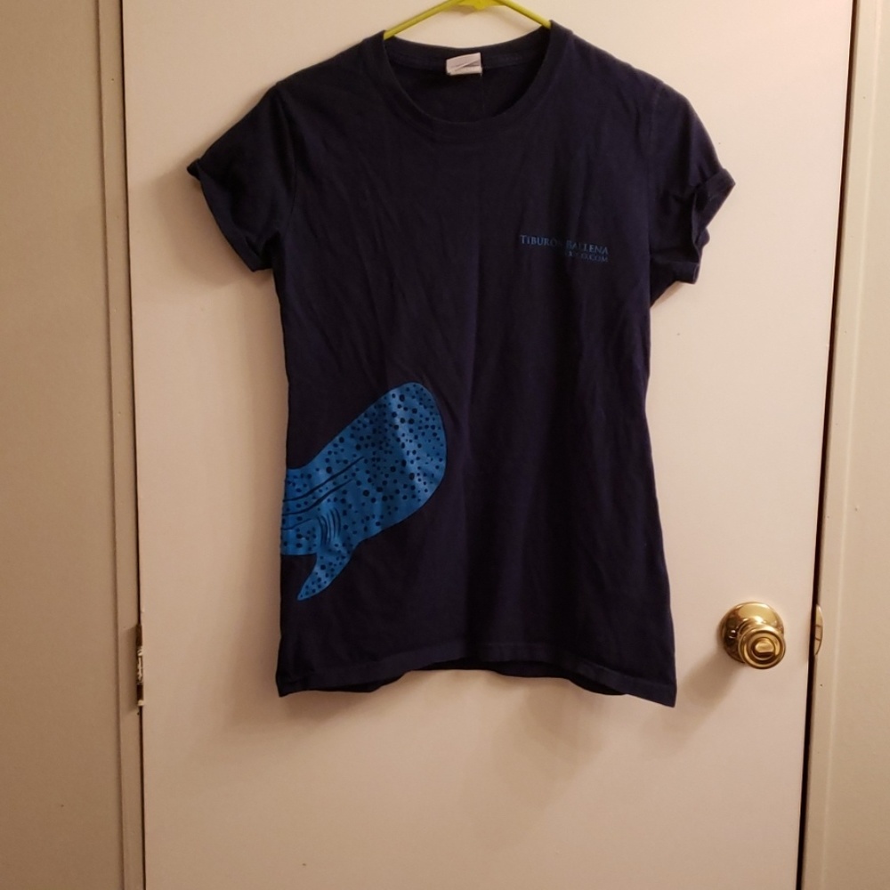 Tee shirt